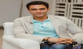الفنان آسر ياسين يحل ضيف ا على عمرو الليثي في mens tops shirts tops