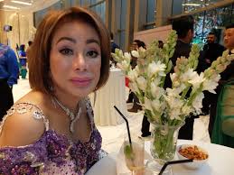 Kee Hua Chee Live!: PART 1---KAVITA SIDHU MARRIES ROBERTO GUIATI IN GRAND,  GLITTERING WEDDING AT GRAND HYATT BALLROOM ON 8 JANUARY 2016 WITH 500  DEAREST AND NEAREST TO TOAST THE COUPLE OF THE YEAR!