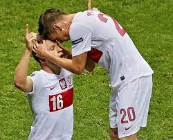 Błaszczykowski, futbola amatör olarak doğduğu şehrin takımı olan raków częstochowa'da başladı. Polish Hero Jakub Is Haunted By Horror Of Mother S Murder London Evening Standard Evening Standard