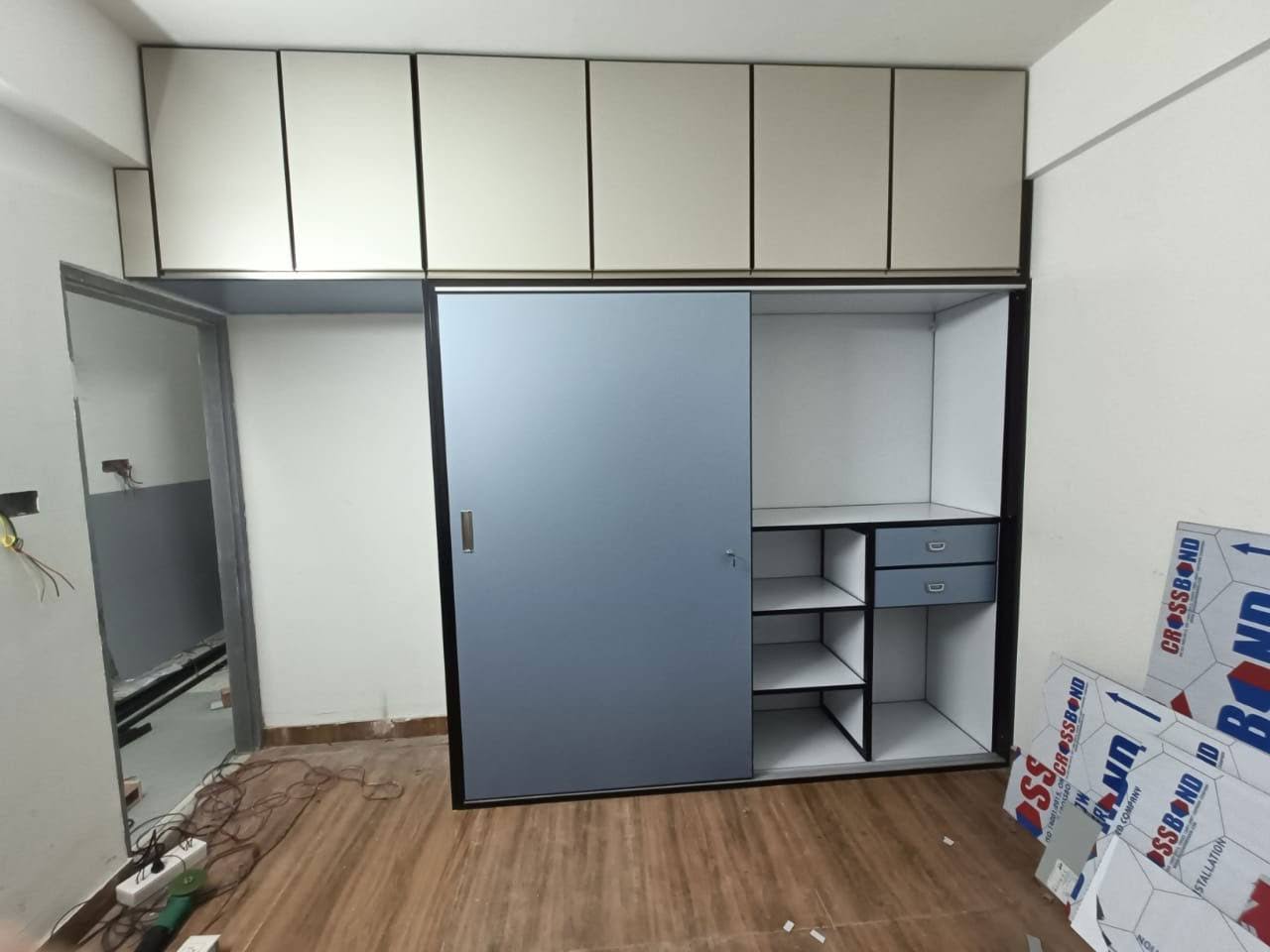 Aluminum Wardrobe Manufacturers in Gurgaon product image
