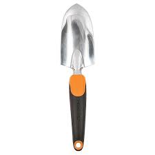 All fiskars garden tools can be shipped to you at home. Fiskars Garden Trowels Lawn Garden Tools The Home Depot Canada