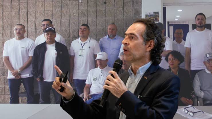 Federico Gutiérrez rechaza reactivación de mesa de paz urbana en Medellín