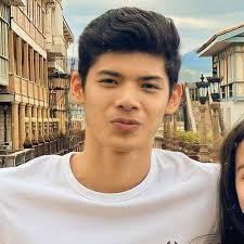 Alyssa Marano (maranoalyssa1)