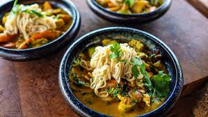 Rezept Kurbis Curry Mit Reisnudeln Ndr De Ratgeber Kochen