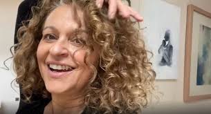 Nadia Sawalha In Tears As She Reveals She'S Losing Her Hair | Hello!
