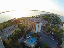 Hotel dunarea are 4 nivele si a fost dotat recent cu lift. Cele Mai Bune Hoteluri De 3 Stele In Mamaia Langa Plaja
