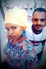 ውቢት :- ህልሜን ነጠቁኝ ብርሃኔን አጨለሙብኝ ቅስሜን ሰበሩት💔ግን ለምን? ጥፍቴ ምን ይሁን በሰው ሃገር ተንከራትቼ  ውጣ ውረድን አይቼ 😢የምሳሳለትን ፍቅሬ ባሌን ለማግኘት ስጏጏ ቀን አውርቼው የቀረንን ቀን በጉጉት ስንቆጥር ...