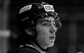 Petersburg's junior team in a playoff game against loko yaroslavl on friday when he was struck by a puck hit from the neutral zone. Ovnq4t5puyrf9m