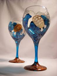 Pin By Sheila Battell On Bottles Painting Glassware Hand Painted Glassware Wine Glass Art