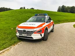20 minutes) is a free daily newspaper in switzerland. Kanton St Gallen Kantonspolizei St Gallen Neu Auch Mit Wasserstoffauto Unterwegs Sg Ch