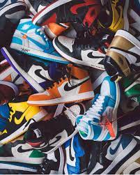 Start your search now and free your phone Snkrzone Com On Instagram Pick 1 Sneakertag Brandon Louie Follow Us Sneaker Tag For More Scarpe Air Jordan Scarpe Nike Bianche Sfondi Per Iphone
