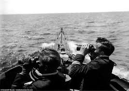 Der 86 jährige, nicht 68 jährige. Photos Of Hitler S U Boat Commander Otto Kretschmer Daily Mail Online