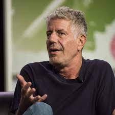 Anthony Bourdain Shares 5 Of His Favorite Places To Eat In Nyc Anthony Bourdain Restaurant New York Russ And Daughters Nyc