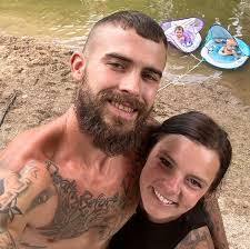 Navia Thomas's Instagram, Twitter & Facebook