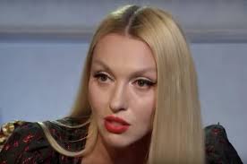 Ukrainian singer, tv presenter, and comedian known as super blonde. Muzh Budet V Yarosti Olya Polyakova Spoila Neizvestnogo Muzhika I Ustroila Gryaznye Tancy S Podrugoj Ukrainianwall Com