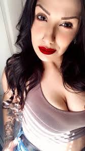 Michelle Saldua's Instagram, Twitter & Facebook