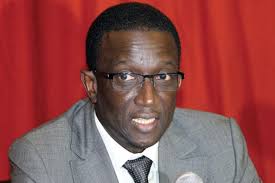 LES MINISTRES FRANCOPHONES DISCUTENT DES REFORMES A DAKAR