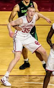 Rayford trae young (born september 19, 1998) is an american professional basketball player for the atlanta hawks of the national basketball association (nba). Brady Manek Wikipedia