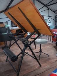 Profitez de la livraison gratuite sur pratiquement tout. Table A Dessin Industrielle D Architecte Heliolithe Meubles Et Rangements Par Hewel Mobilier Table A Dessin Table Architecte Mobilier De Salon