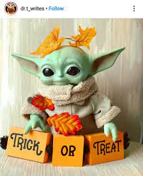Pin By Cameroniwhite On Grogu Yoda Halloween Star Wars Baby Cute Disney Wallpaper