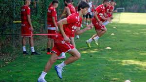 Dinamo bucurești is volleyball club from bucurești, romania founded in 1948. Fc Dinamo Bucuresti A Fost Vandut Spaniolii Au Cumparat Clubul Din Stefan Cel Mare