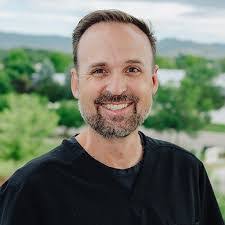 Peter Mertz's Instagram, Twitter & Facebook