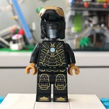 Gold is a series 10 minifigure that contains 8 pieces and was released as part of the collectable series in 2013. Lego Iron Man Mk 41 Minifigure Brick Land