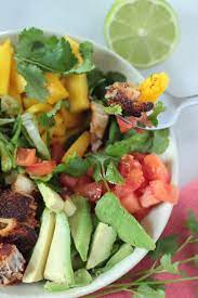 A few people mentioned fish tacos and that sounded great to me…however to be honest, i was really trying to keep it on the lighter side, and avoiding yikes! Blackened Fish Taco Salad Bowl Physical Kitchness