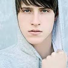 Spencer Walsh's Instagram, Twitter & Facebook