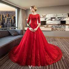 Eleganckie Czerwone Suknie Slubne 2018 Suknia Balowa Wycieciem 1 2 Rekawy Bez Plecow Aplikacje Z Koronki Wzburzyc Trenem Krolewski Red Wedding Gowns Purple Wedding Dress Red Wedding Dresses