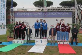 Partendo dai fori imperiali, passando davanti al vittoriano, a piazza venezia, poserai lo sguardo sul circo massimo. Ai Campionati Italiani Di Pentathlon Moderno Secondo Posto Per Alice Sotero Sportasti