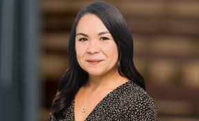 Davina Proffitt's Instagram, Twitter & Facebook