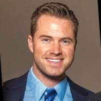 Kim Bechtold's Instagram, Twitter & Facebook