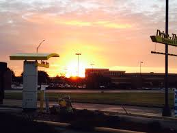 Sunrise Over Mcdonald S Drive Thru College Station 2014 Sunrise Sunset Sunrise Shoot The Moon