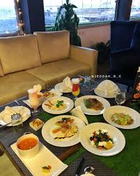 مطعم حديقة السماء