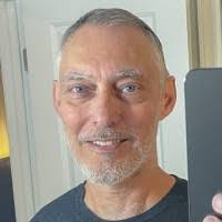 Wes Robertson's Instagram, Twitter & Facebook