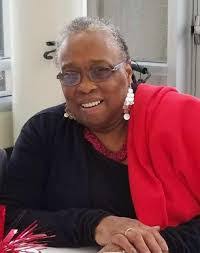 Estelle Winters's Instagram, Twitter & Facebook