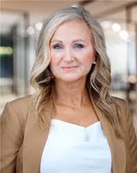 Cindy Poteat's Instagram, Twitter & Facebook