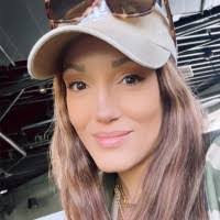 Jenna Tidwell's Instagram, Twitter & Facebook