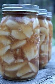 Fill a large heavy bottom pot halfway with water and bring to a boil. Canning Apple Pie Filling