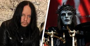 The former drummer of us heavy metal band slipknot, joey jordison, has died at the age of 46. Fxo5afjwiio9qm