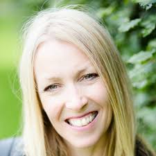 Sarah Sealey Weddings, Wedding Celebrant in Berkshire