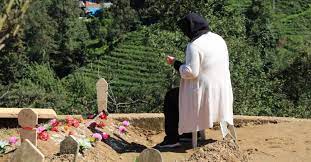 Check spelling or type a new query. Neslican In Sevenlerinden Mezarina Ziyaret Son Dakika Haberler