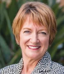 Donna Perryman's Instagram, Twitter & Facebook