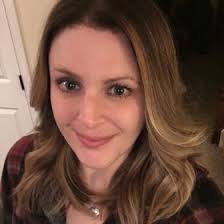 Danielle Whitten (pghchic82)