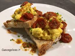 Maybe you would like to learn more about one of these? Uova Strapazzate Alla Maiala In Bruschetta