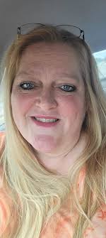 Hello!!! I'm Heather!!! I'm excited to be in this group!! I've always loved  the temperature blanket but never made one.