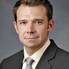 New Vista pastor follows friend to pulpit