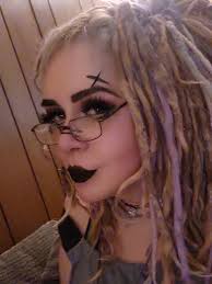 Welcome To The PotHead Chronicles Just stating facts but I'm prepared for  any and all backlash✌🏾