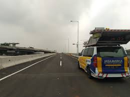 Diperuntukkan bagi kendaraan yang berhenti darurat. Pt Jasa Marga